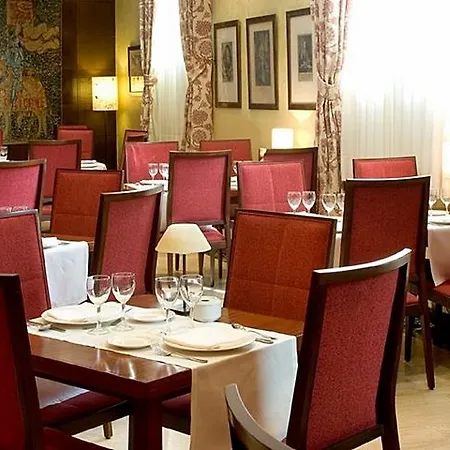 Nh Collection Palacio De Castellanos Hotel
